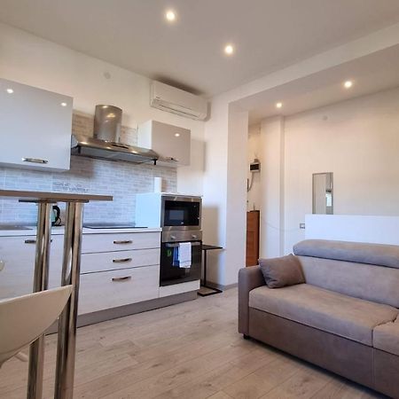 Crispi 85 - Air Conditioner - Teatro Rossetti Apartment Trieste Ngoại thất bức ảnh