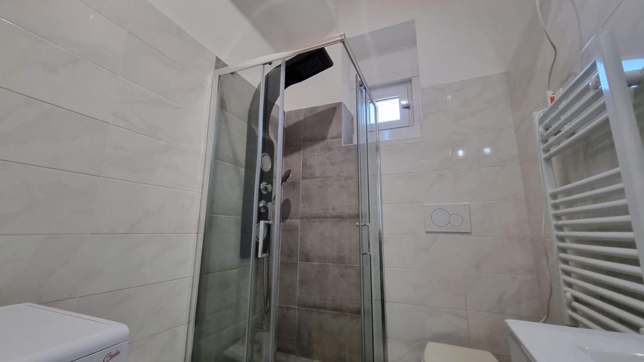 Crispi 85 - Air Conditioner - Teatro Rossetti Apartment Trieste Ngoại thất bức ảnh