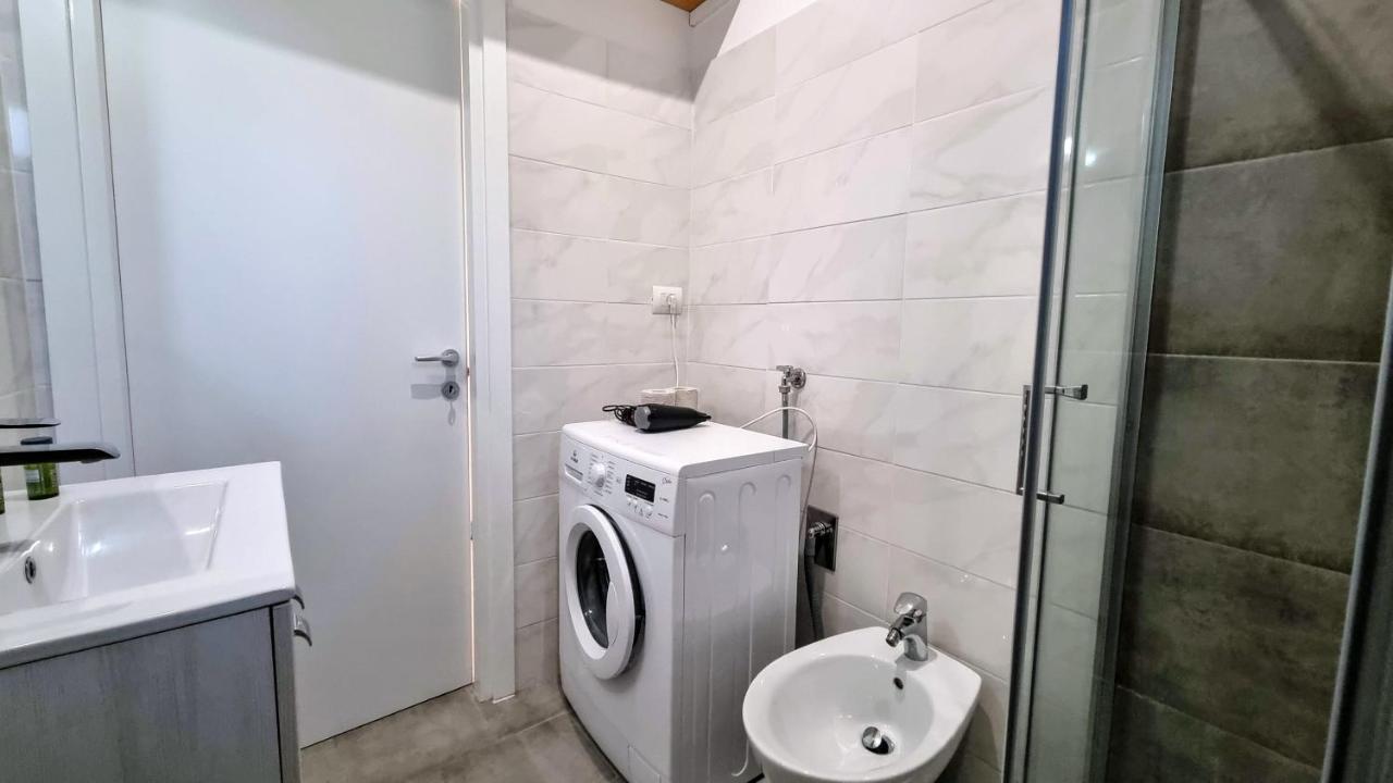 Crispi 85 - Air Conditioner - Teatro Rossetti Apartment Trieste Ngoại thất bức ảnh